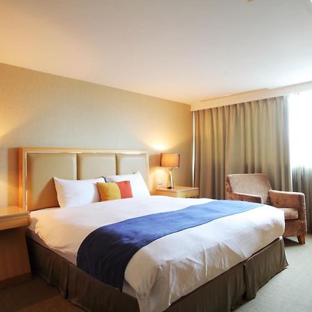 จินหัว โฮเต็ล Hotel หลัวตง ภายนอก รูปภาพ