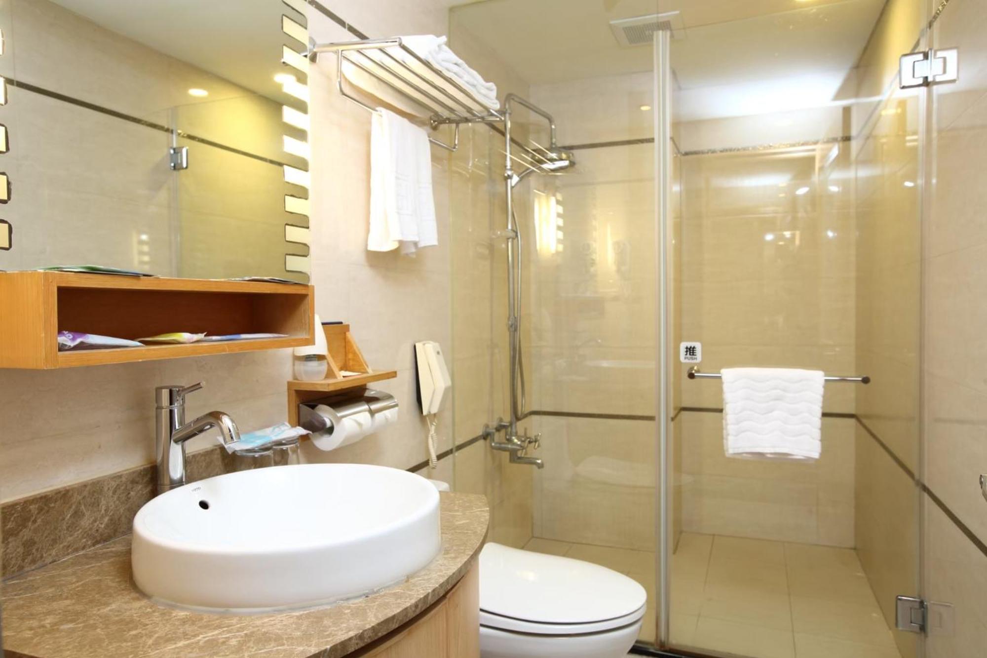 จินหัว โฮเต็ล Hotel หลัวตง ภายนอก รูปภาพ