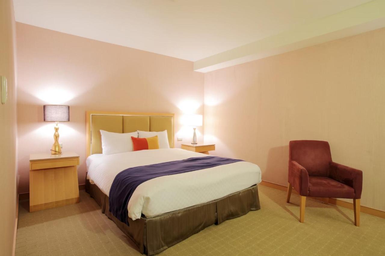 จินหัว โฮเต็ล Hotel หลัวตง ภายนอก รูปภาพ