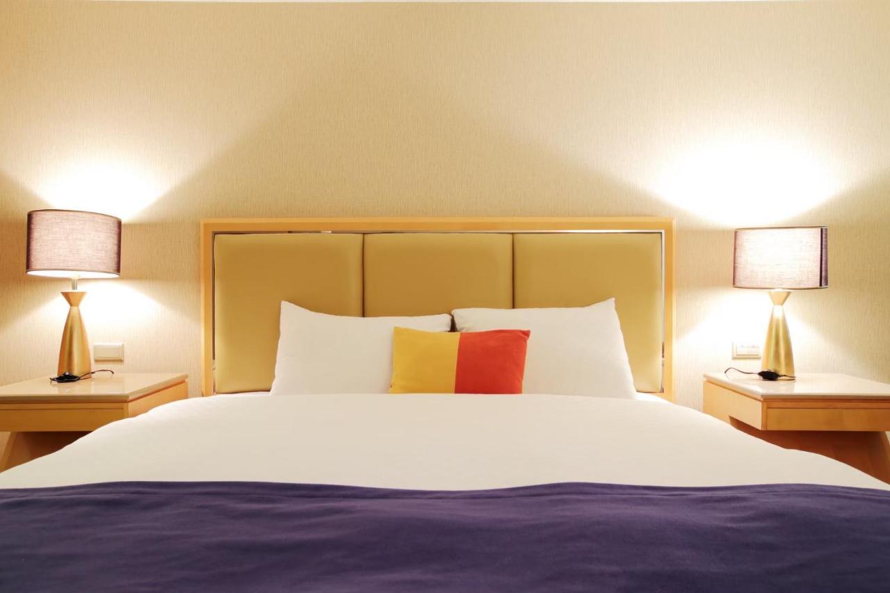 จินหัว โฮเต็ล Hotel หลัวตง ภายนอก รูปภาพ