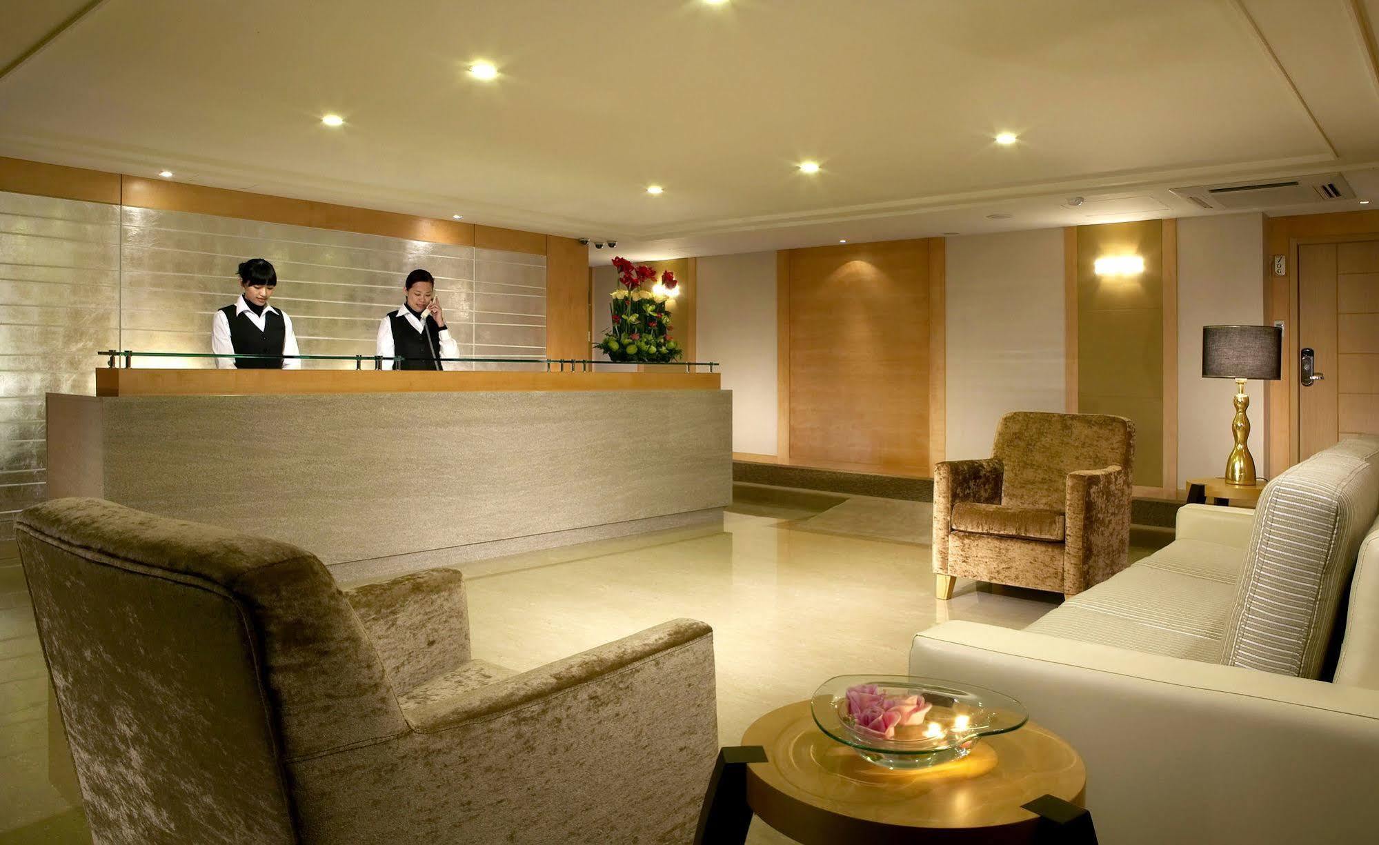 จินหัว โฮเต็ล Hotel หลัวตง ภายนอก รูปภาพ