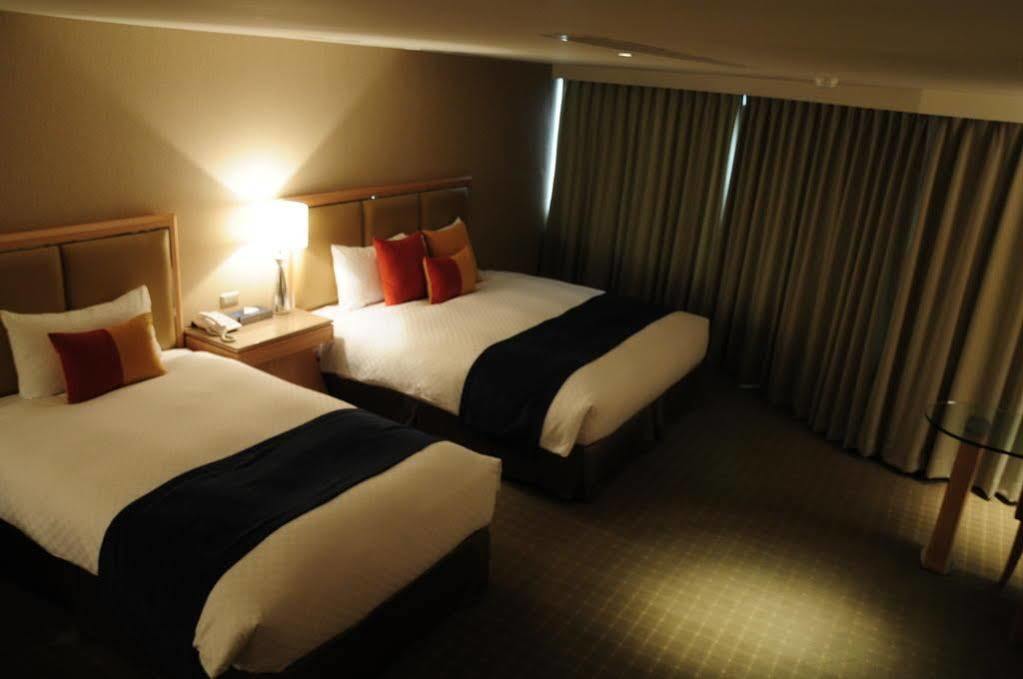 จินหัว โฮเต็ล Hotel หลัวตง ภายนอก รูปภาพ
